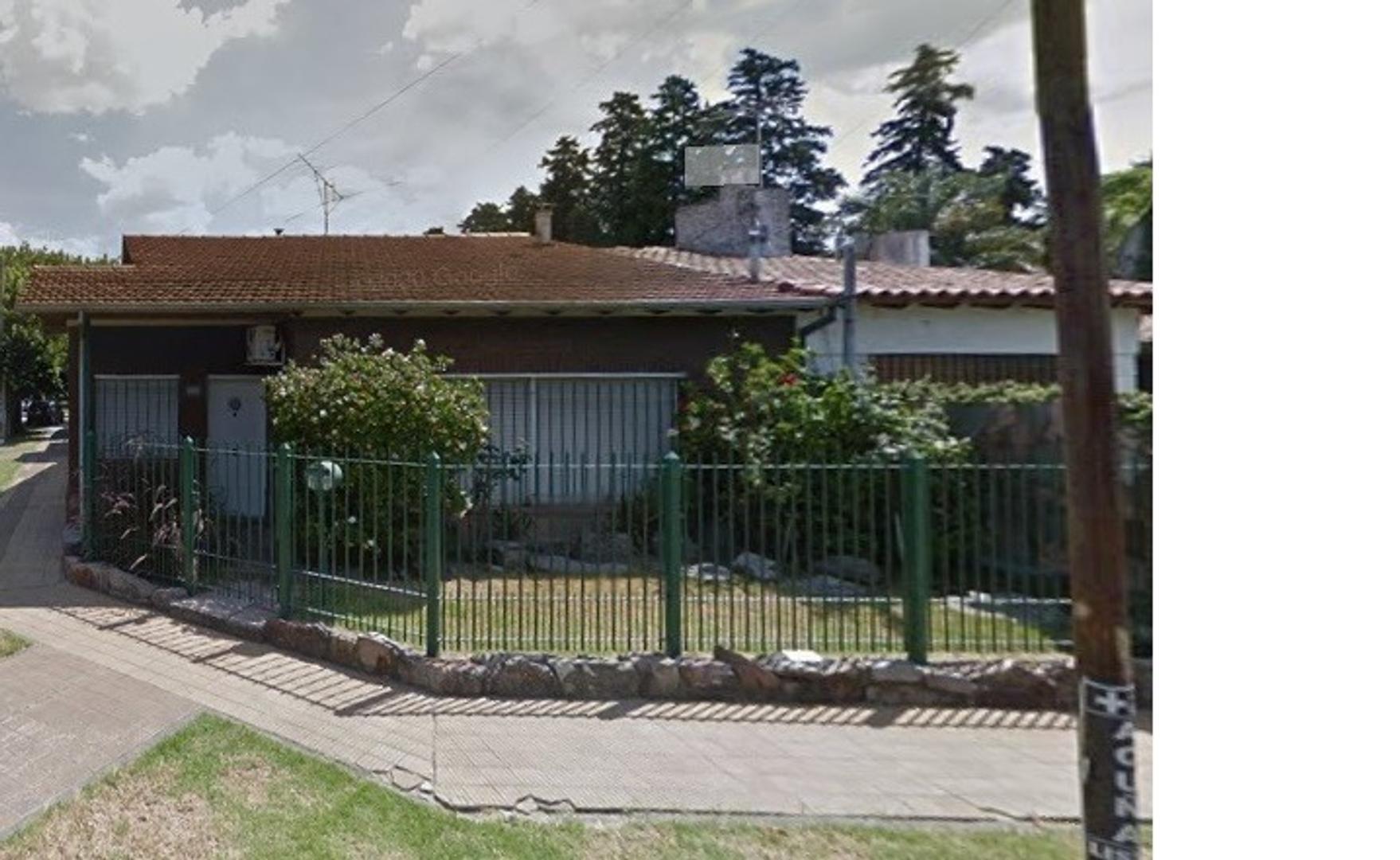 Chalet Barrio Ingles 4 ambientes