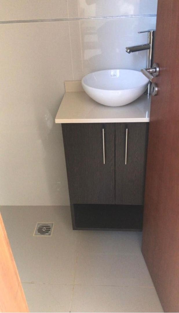 Departamento 5 ambientes con 2 baños