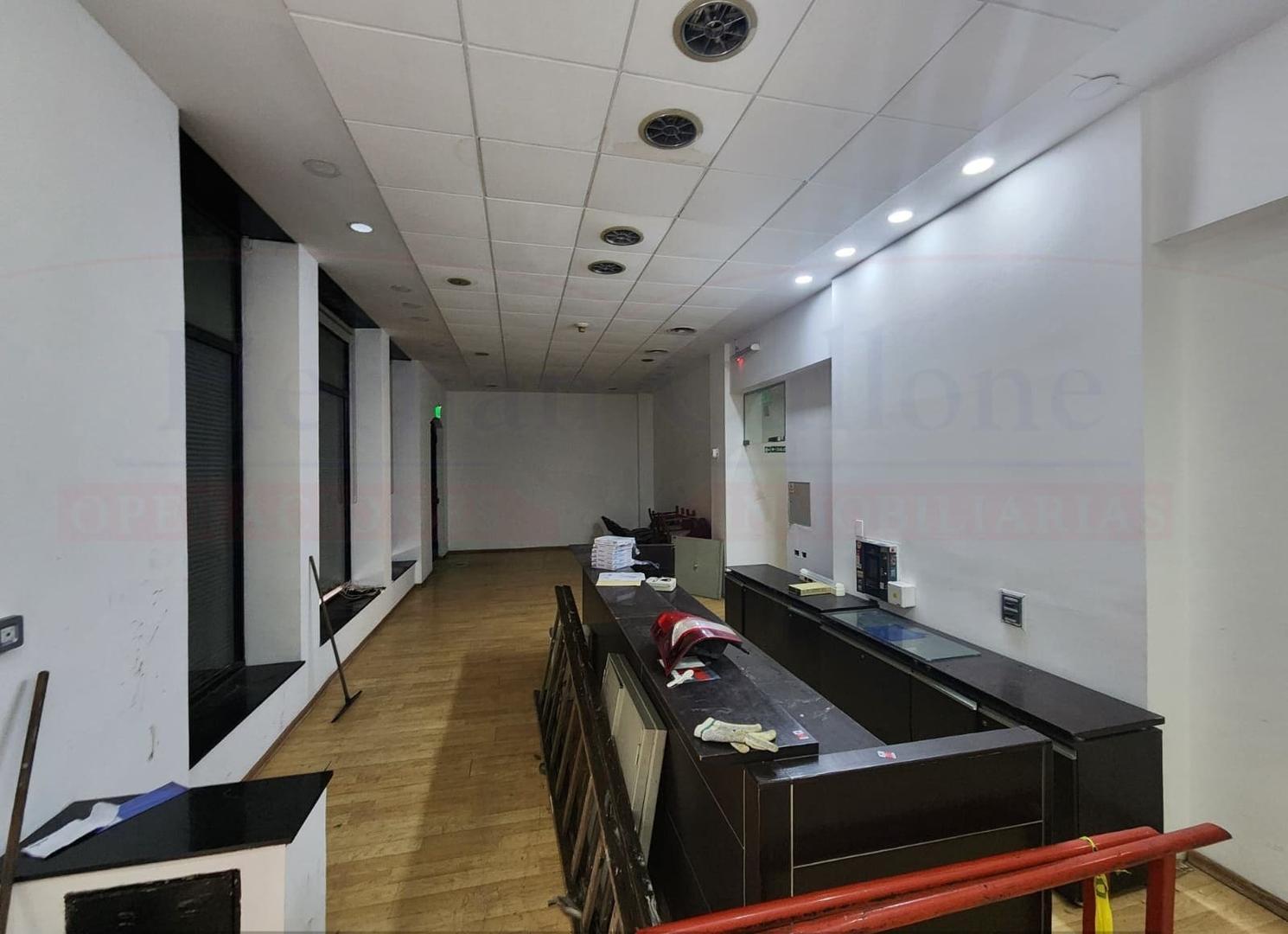 EDIFICIO DE 2160 M² CON UBICACIÓN PRIVILEGIADA EN EL CENTRO