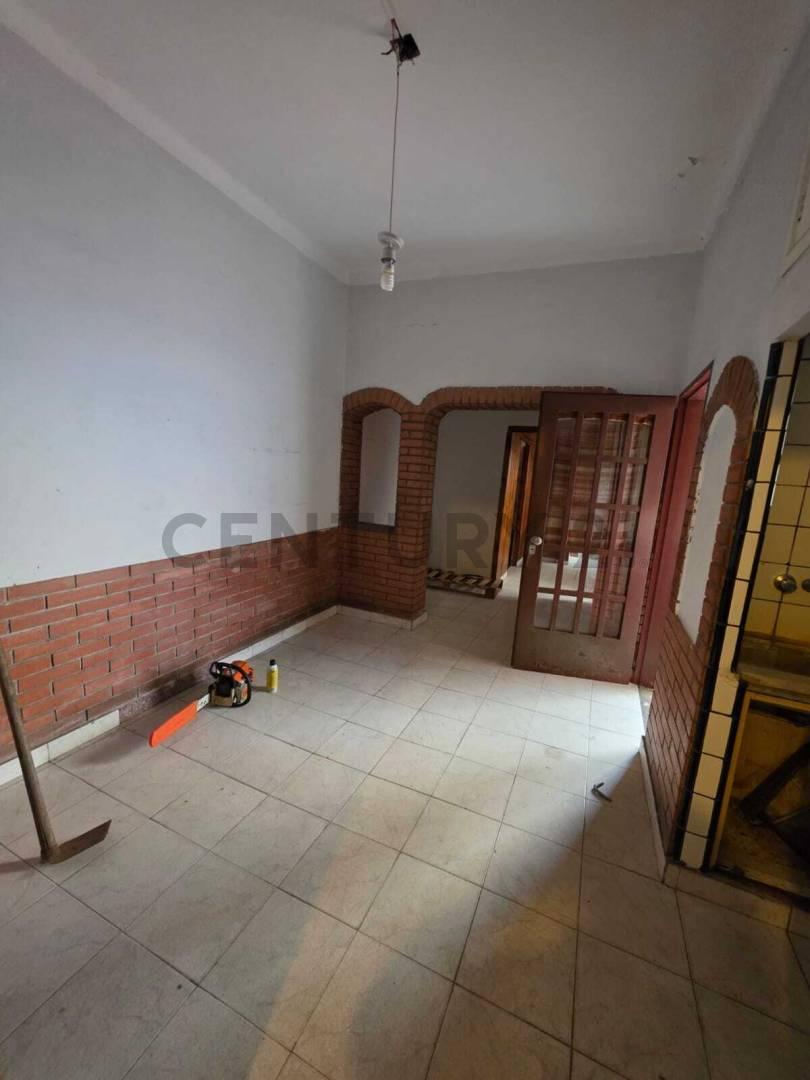 Casa a Refaccionar en venta – Villa Sarmiento | Calle Gelly y Obes