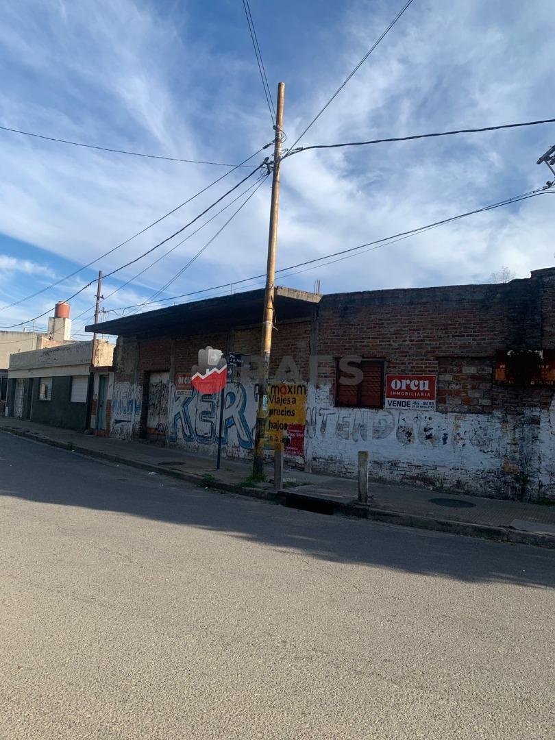 GALPON EN ESQUINA EN ZONA POTENCIAL A MTS DEL PUENTE NEGRO