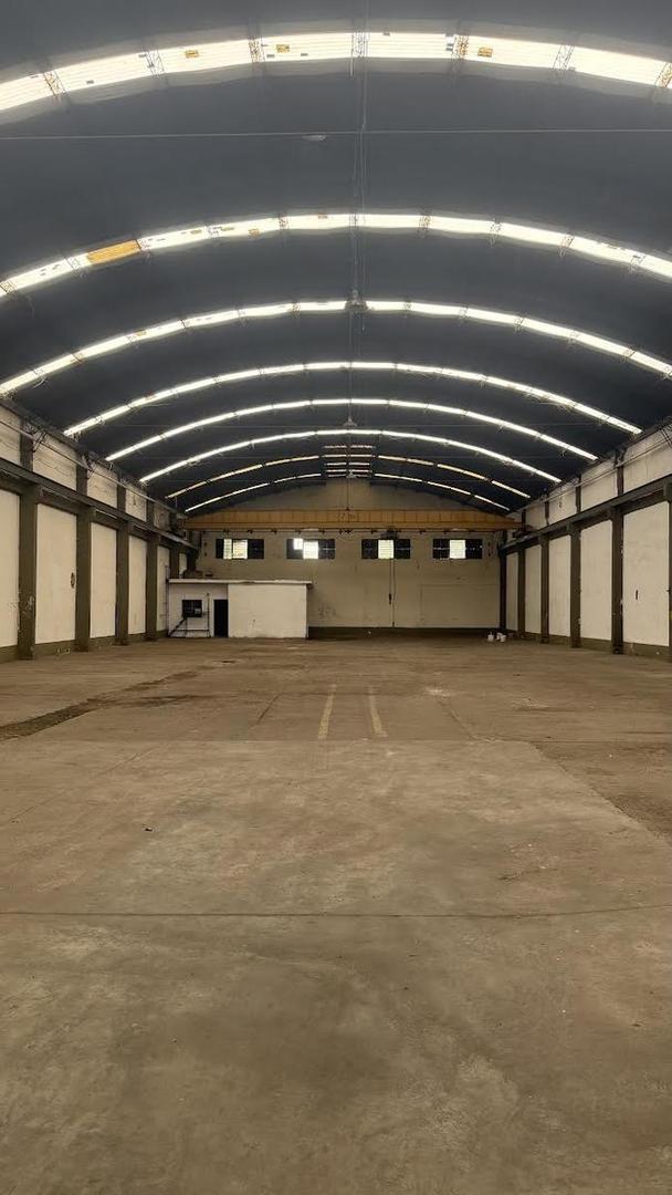 Galpon en Alquiler 59  mts Fondo