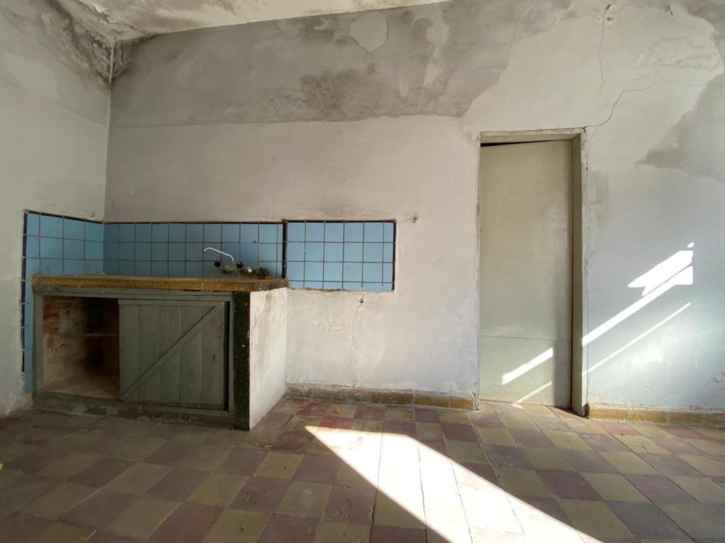 Casa 3 ambientes con 1 baño