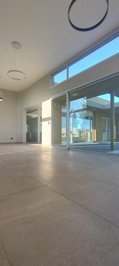 Casa en Alquiler al Sur