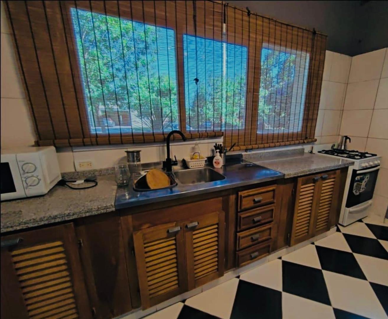 Casa en Alquiler en Pilar del Este - Santa Guadalupe, USD 1.350