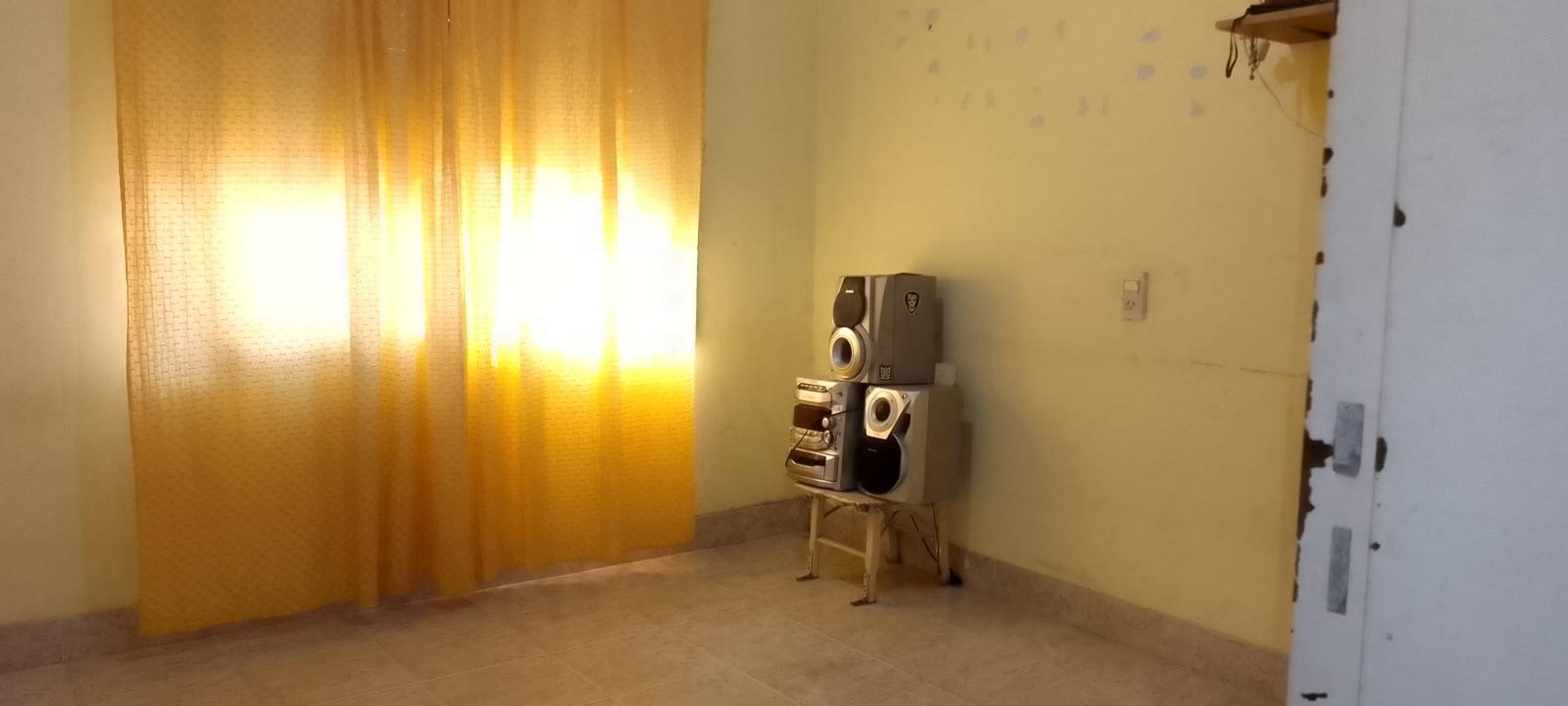 Casa en Venta con 5 cocheras