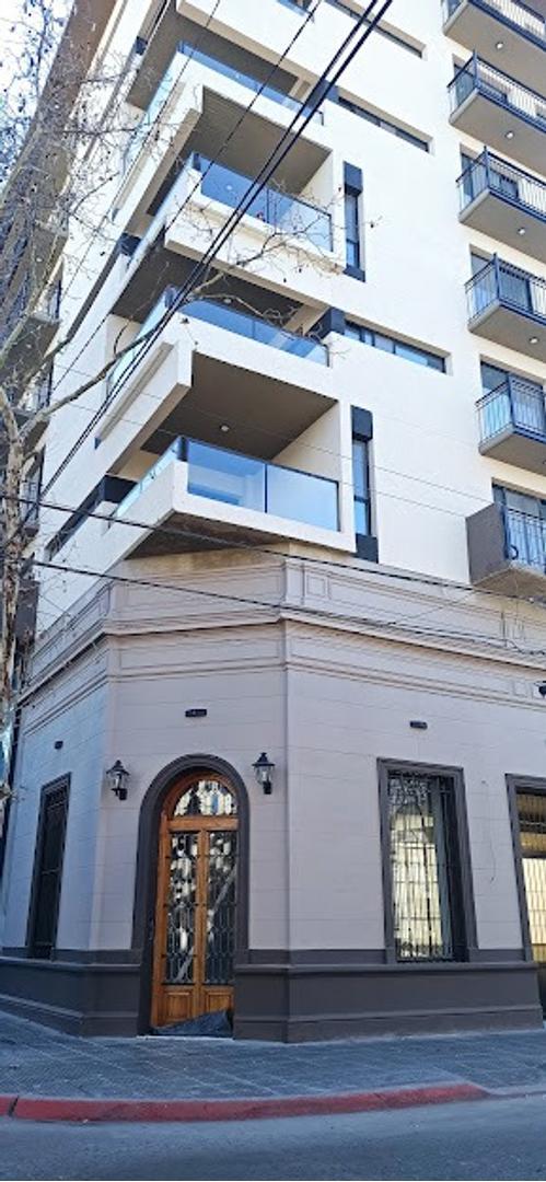 DEPARTAMENTO DE 1 DORMITORIO EN EDIFICIO DE LUJO