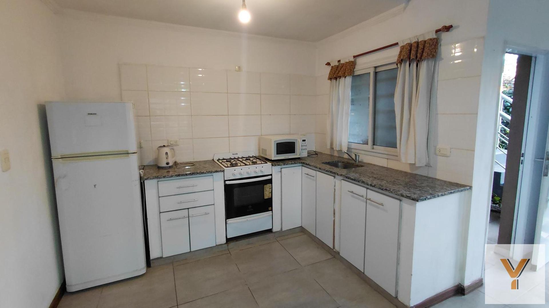 Depto Tipo Casa en Alquiler de 2 ambientes