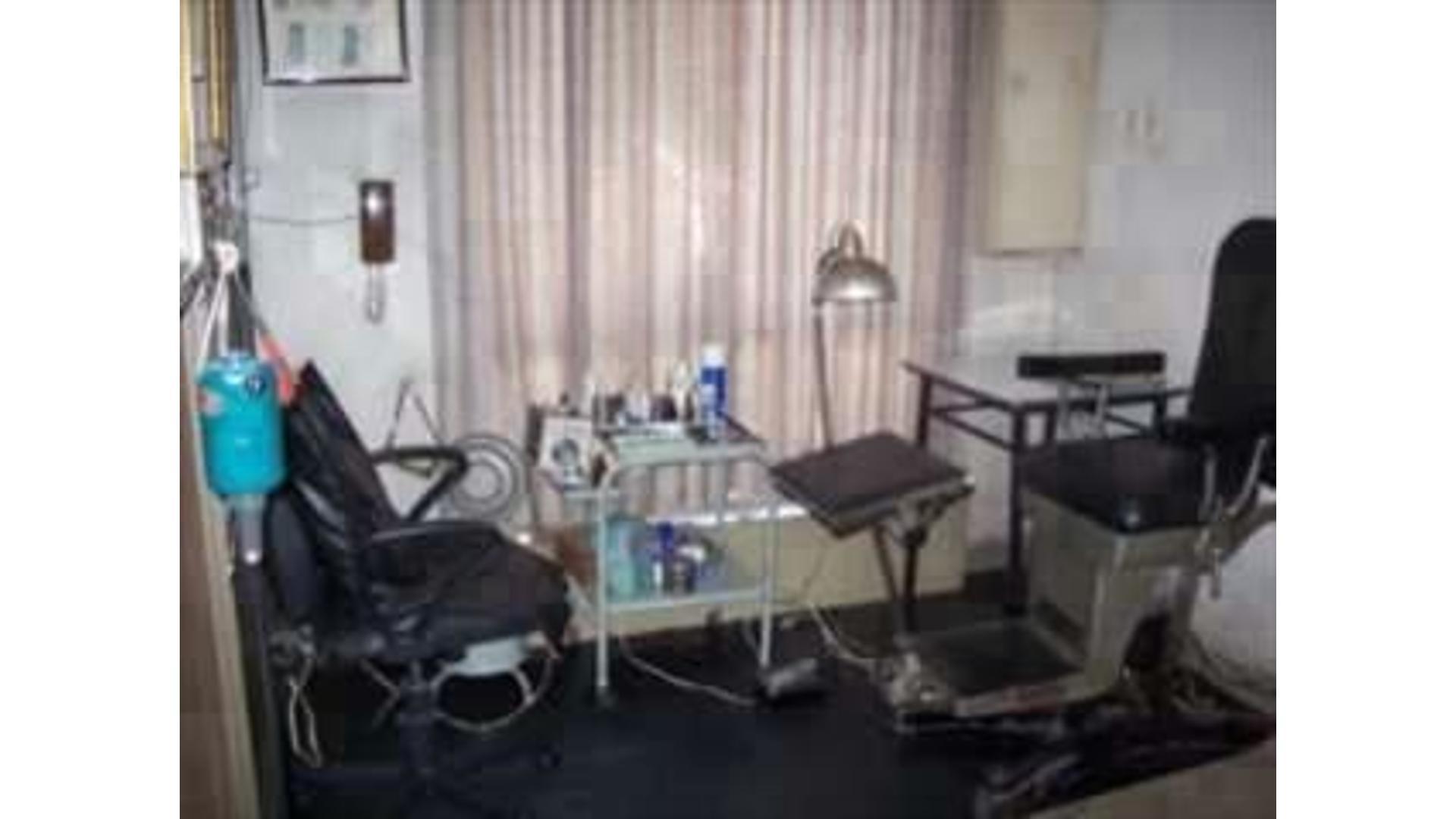 LOCAL 7.10x4.60.IDEAL RUBROS MINORISTAS,OFICINAS,CONSULTORIO