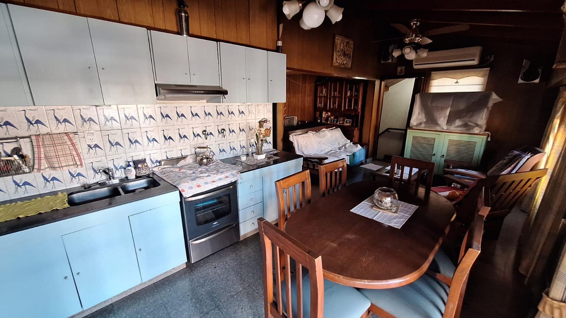 Manuela Pedraza 1318