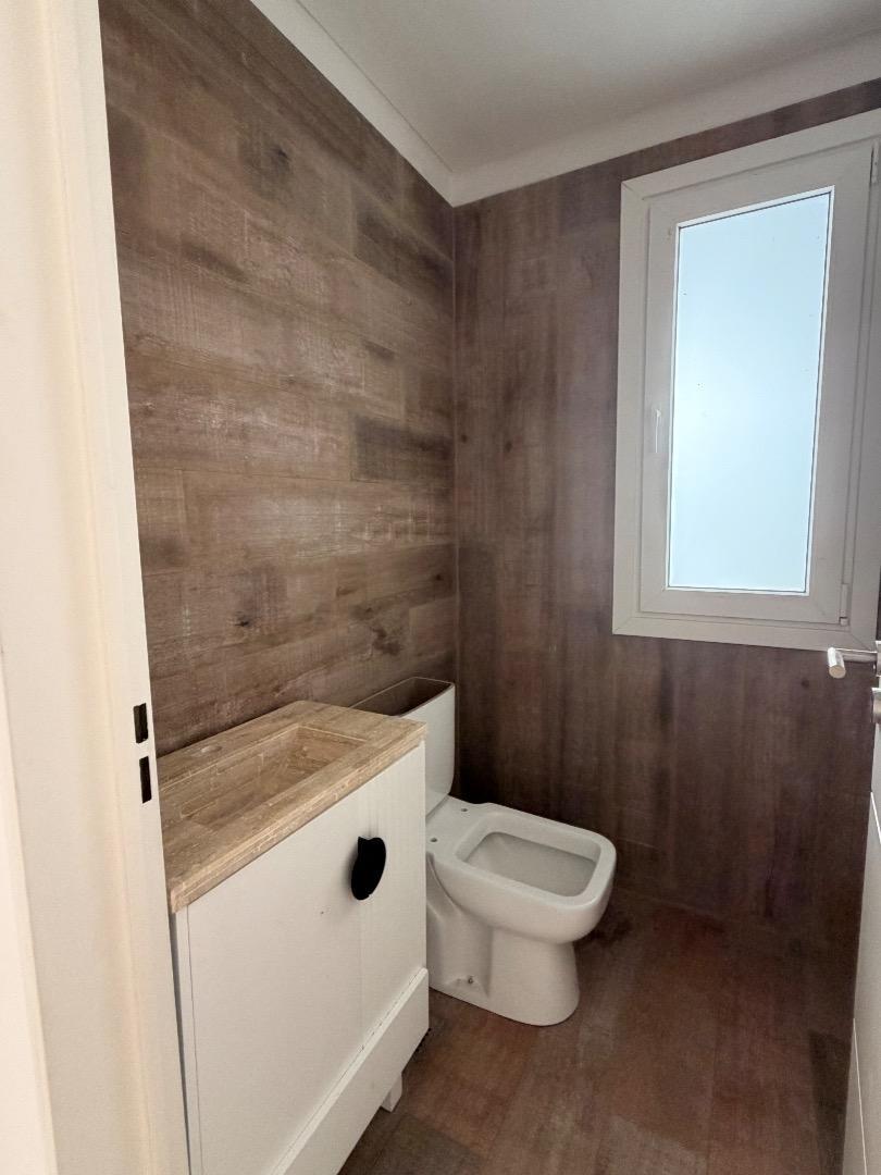 Casa en Venta con 6 cocheras