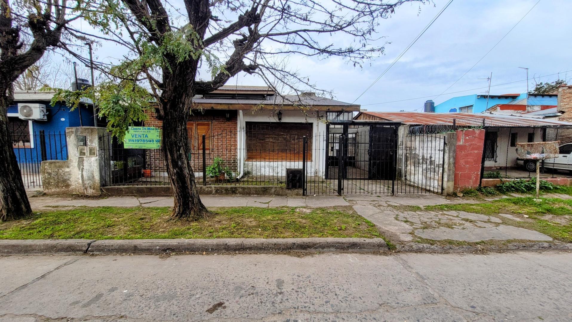 /VENTA - CASA - FLORENCIO VARELA - BULNES AL 100