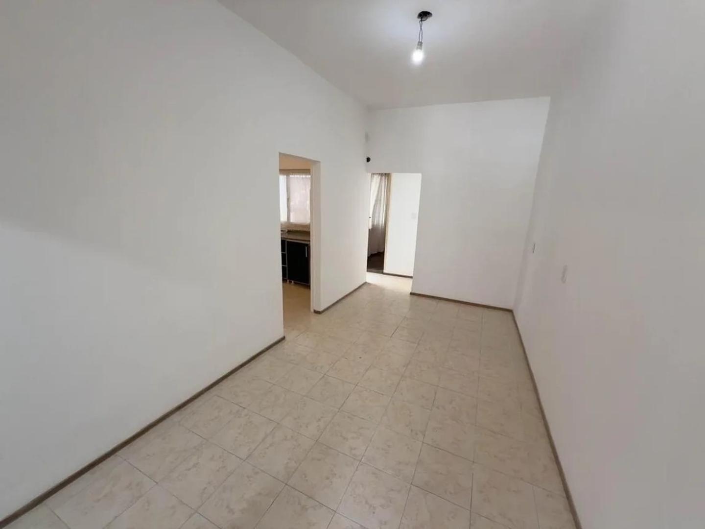 Depto Tipo Casa en Venta en Victoria, USD 90.000