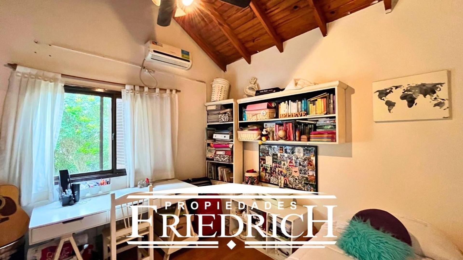 Casa en Venta al Oeste