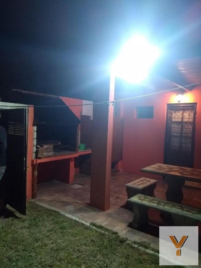 Casa en venta - 3 Dormitorios 2 Baños - Mar del Sur