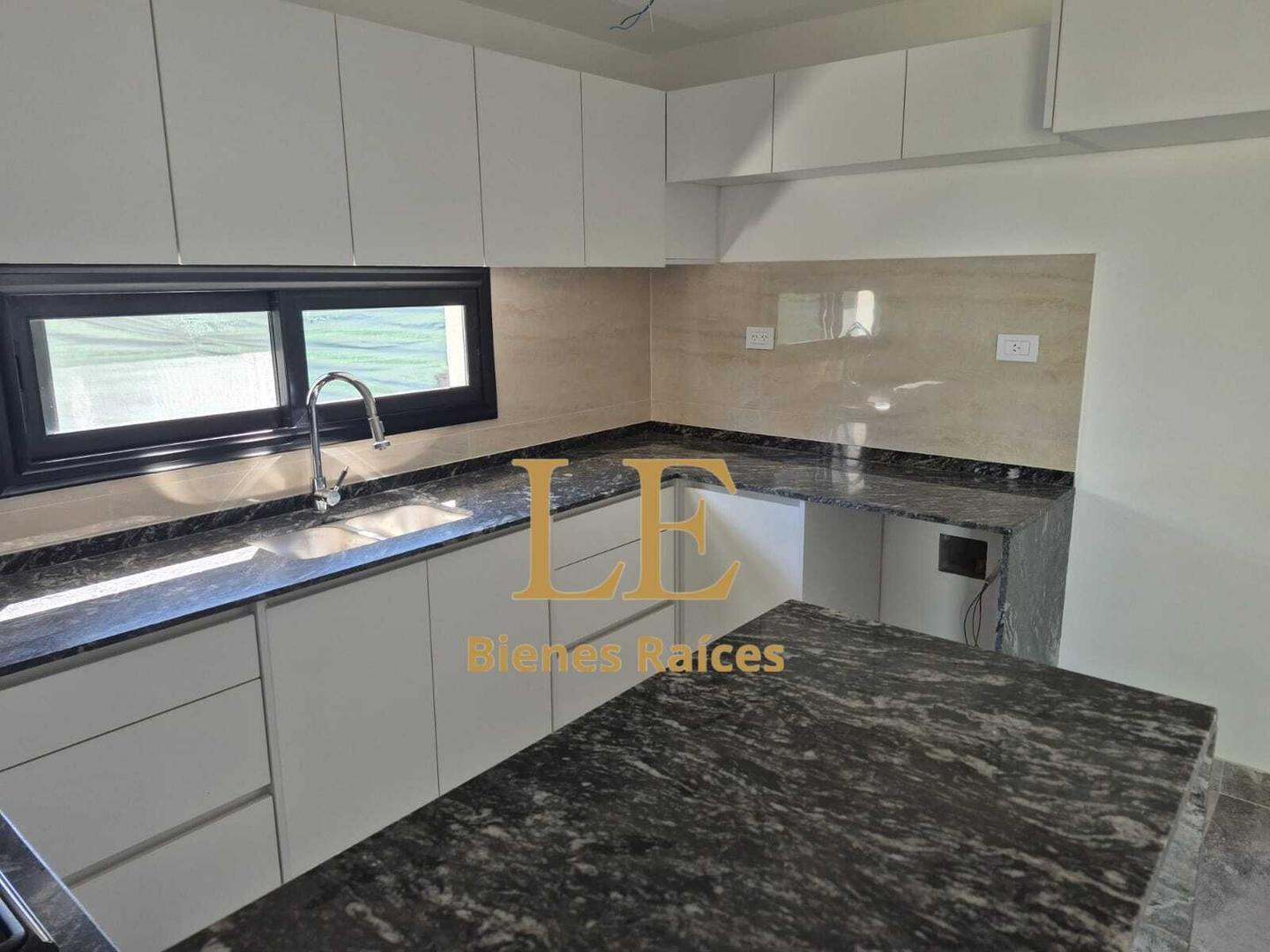 Casa en Venta en Pilar Del Este, USD 170.000