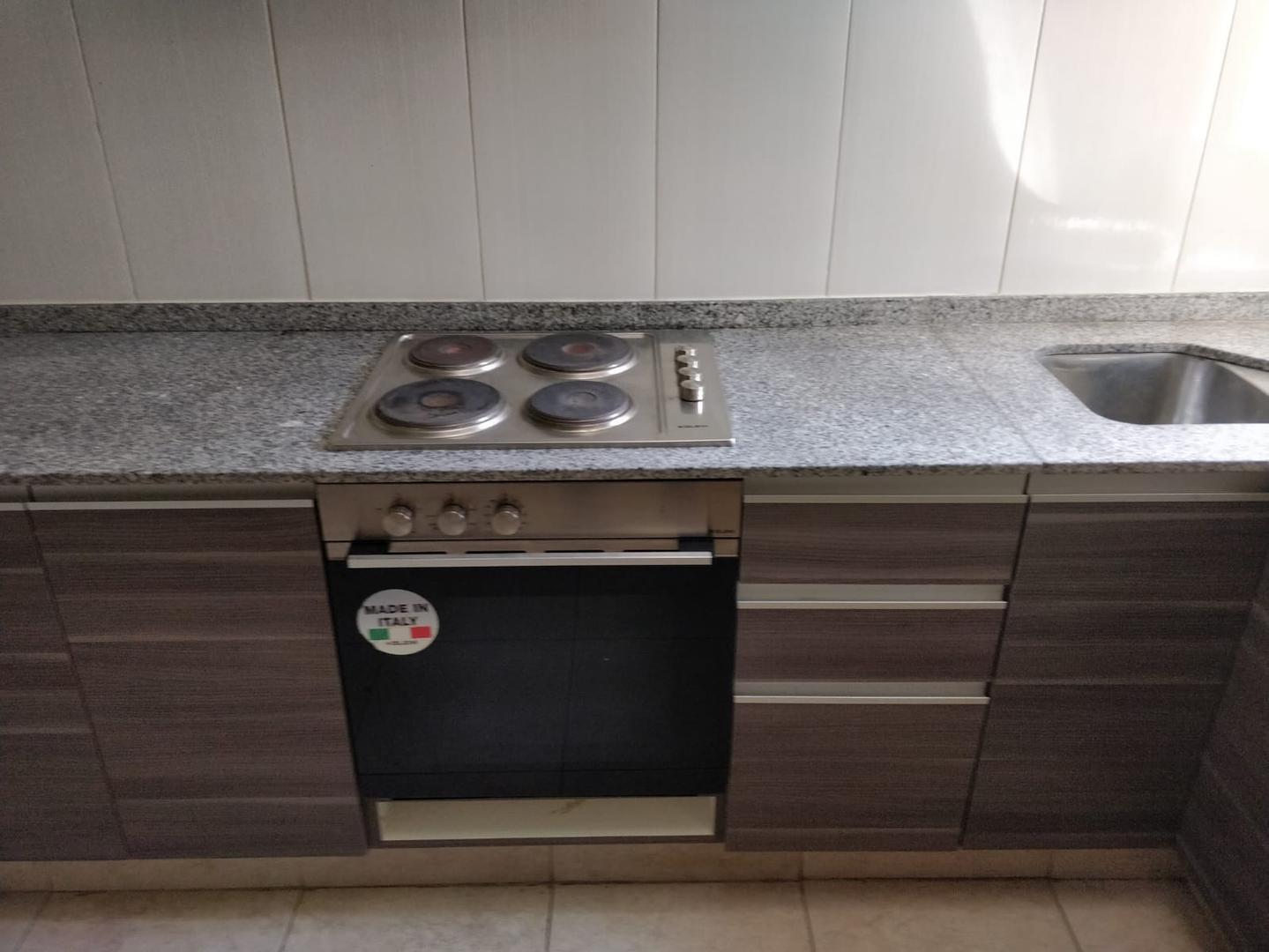 Departamento en Alquiler en Aston Village Residence, $ 550.000