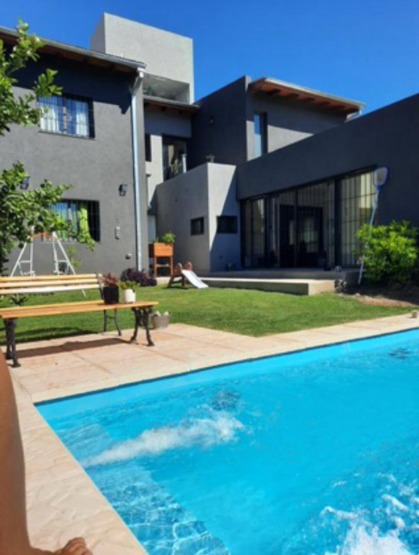 Casa en Venta al Este