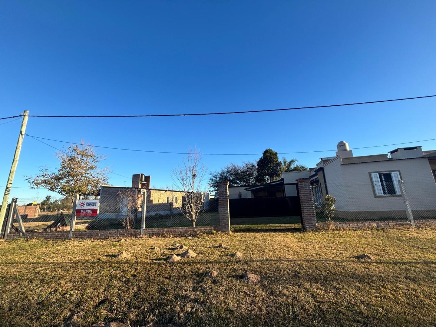 CASA EN VENTA -ARROYO LEYES- SANTA FE