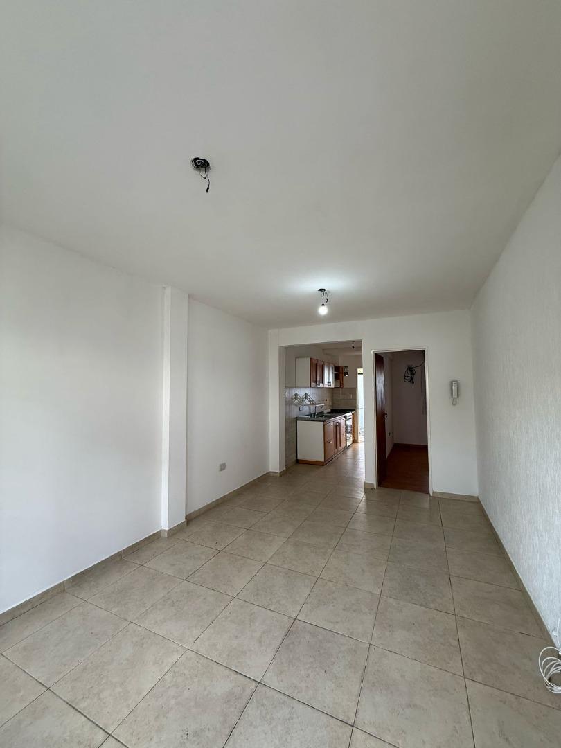 Depto Tipo Casa en Venta de 2 ambientes