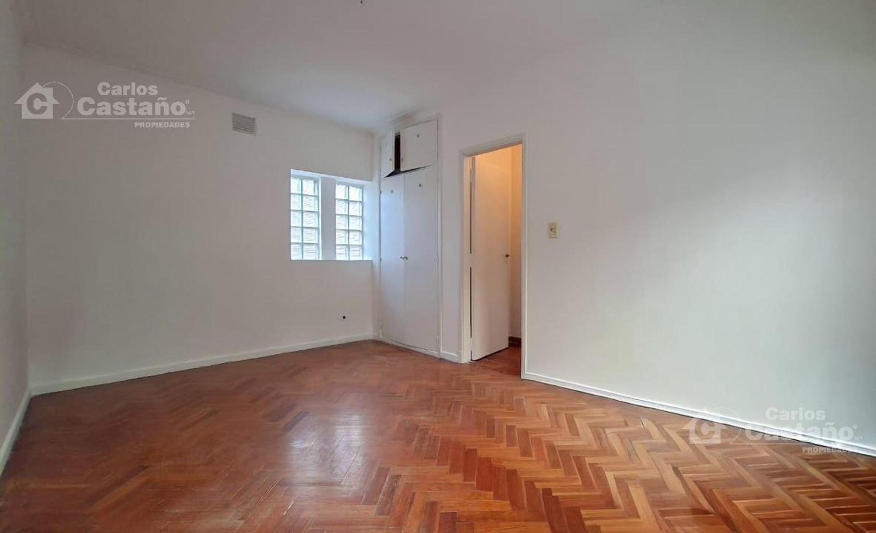 Depto Tipo Casa 2 ambientes con 1 baño