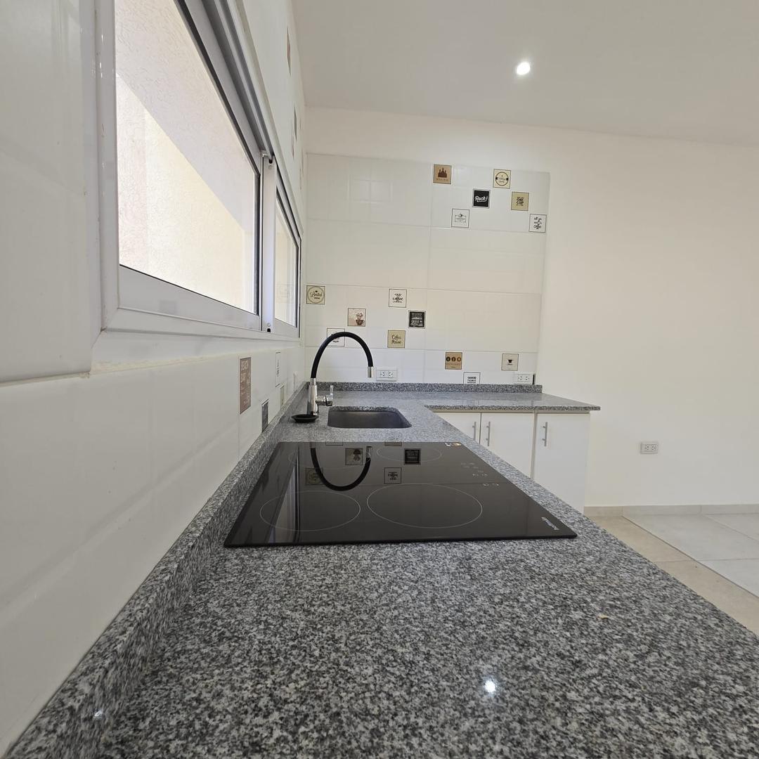 Depto Tipo Casa en Venta con 1 cocheras