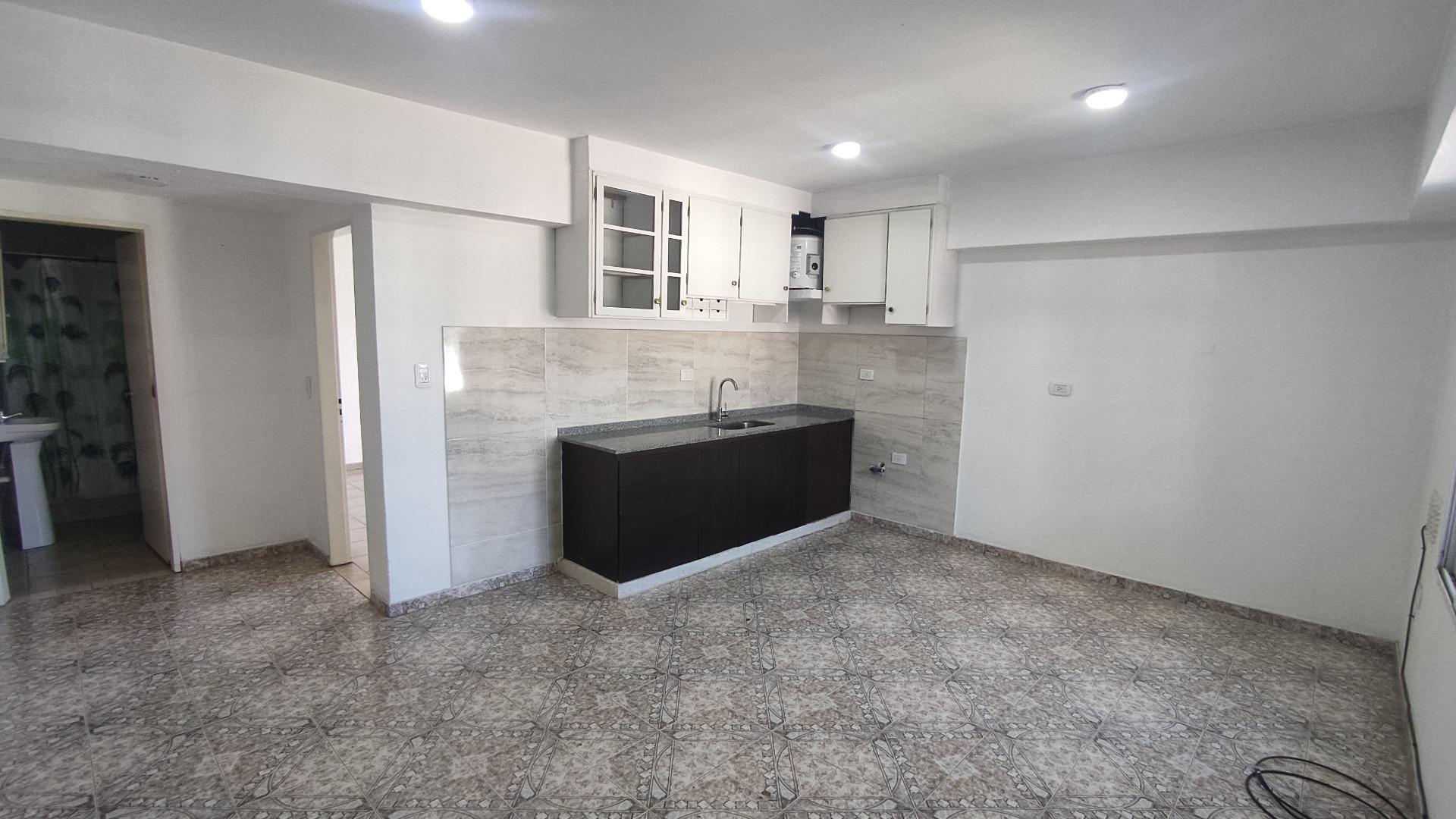 Departamento en Alquiler en De Vicenzo Grande, $ 450.000