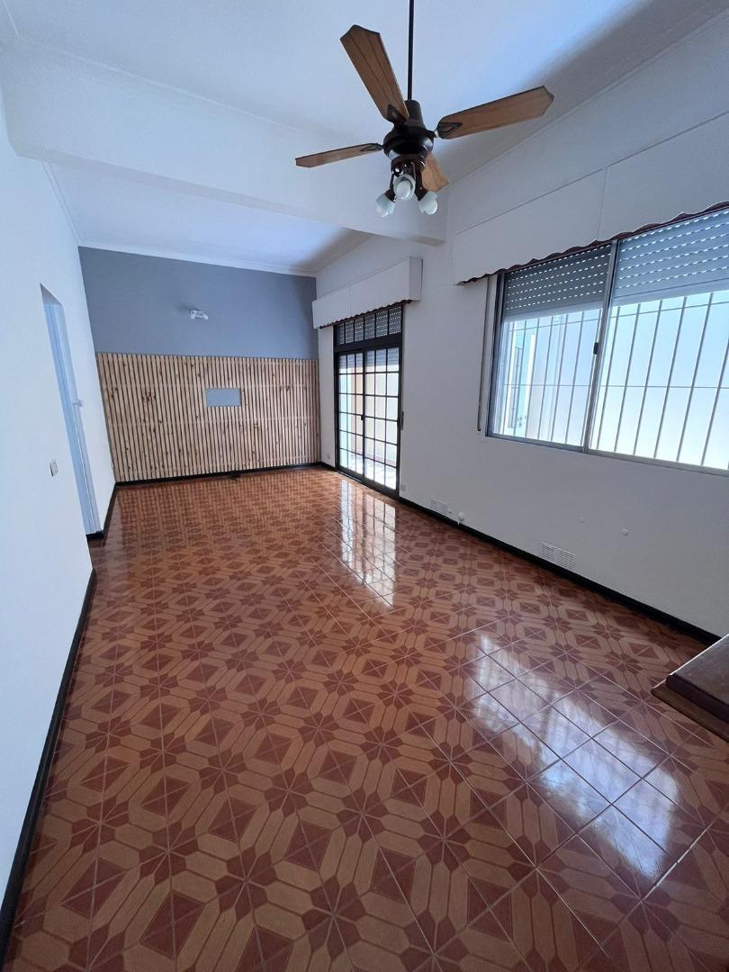 Depto Tipo Casa en Venta 150 años