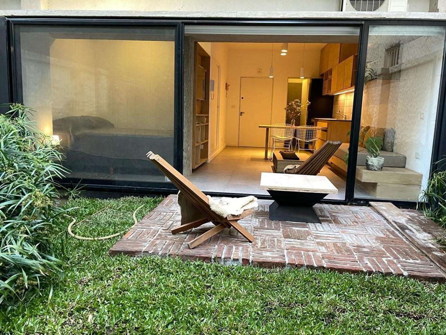 José Marmol 1500, Piso PB