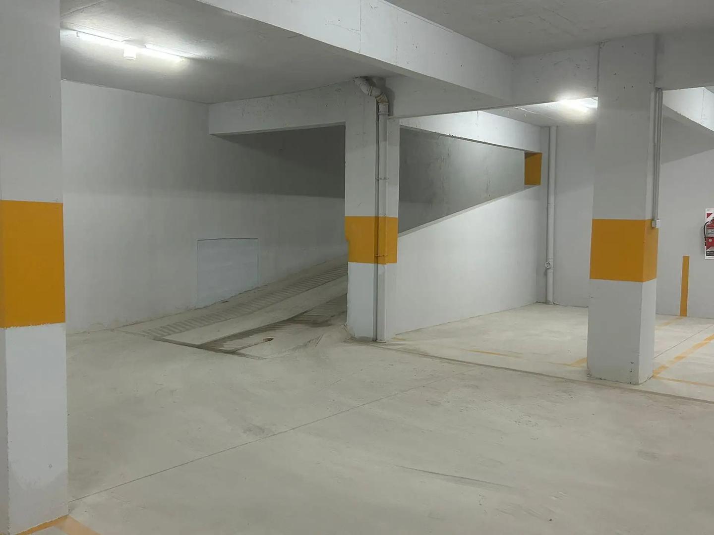 COCHERA CUBIERTA EN ITUZAINGO CENTRO