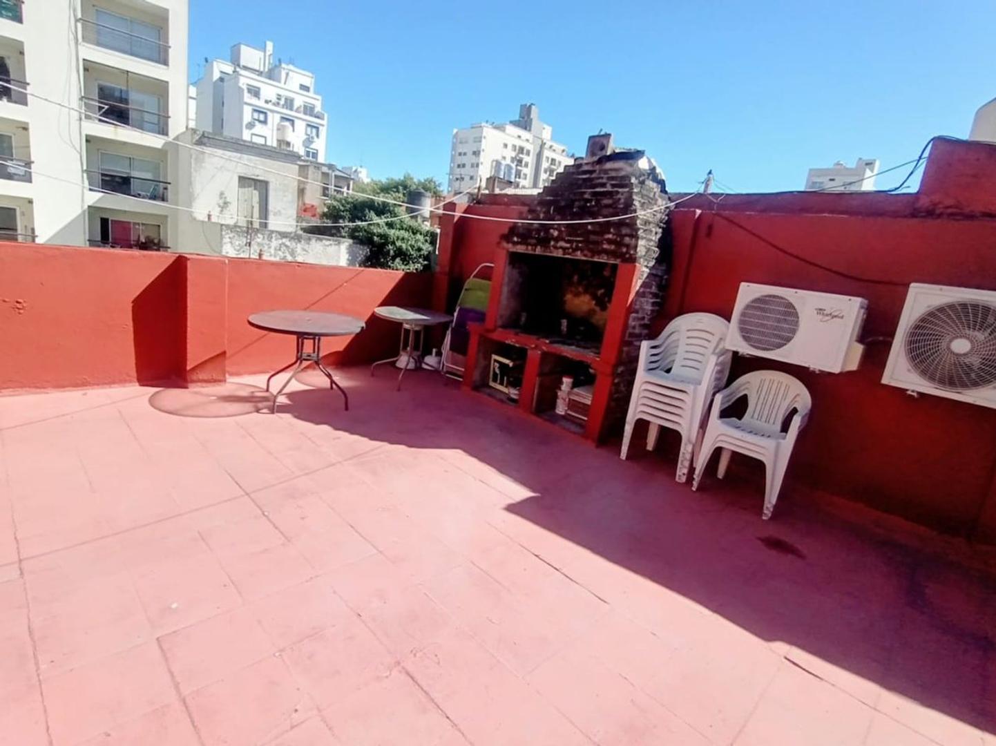 Depto Tipo Casa en Venta de 4 ambientes