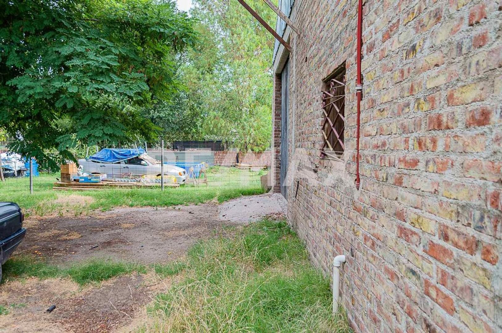 Galpon en Venta en Plottier, USD 138.000