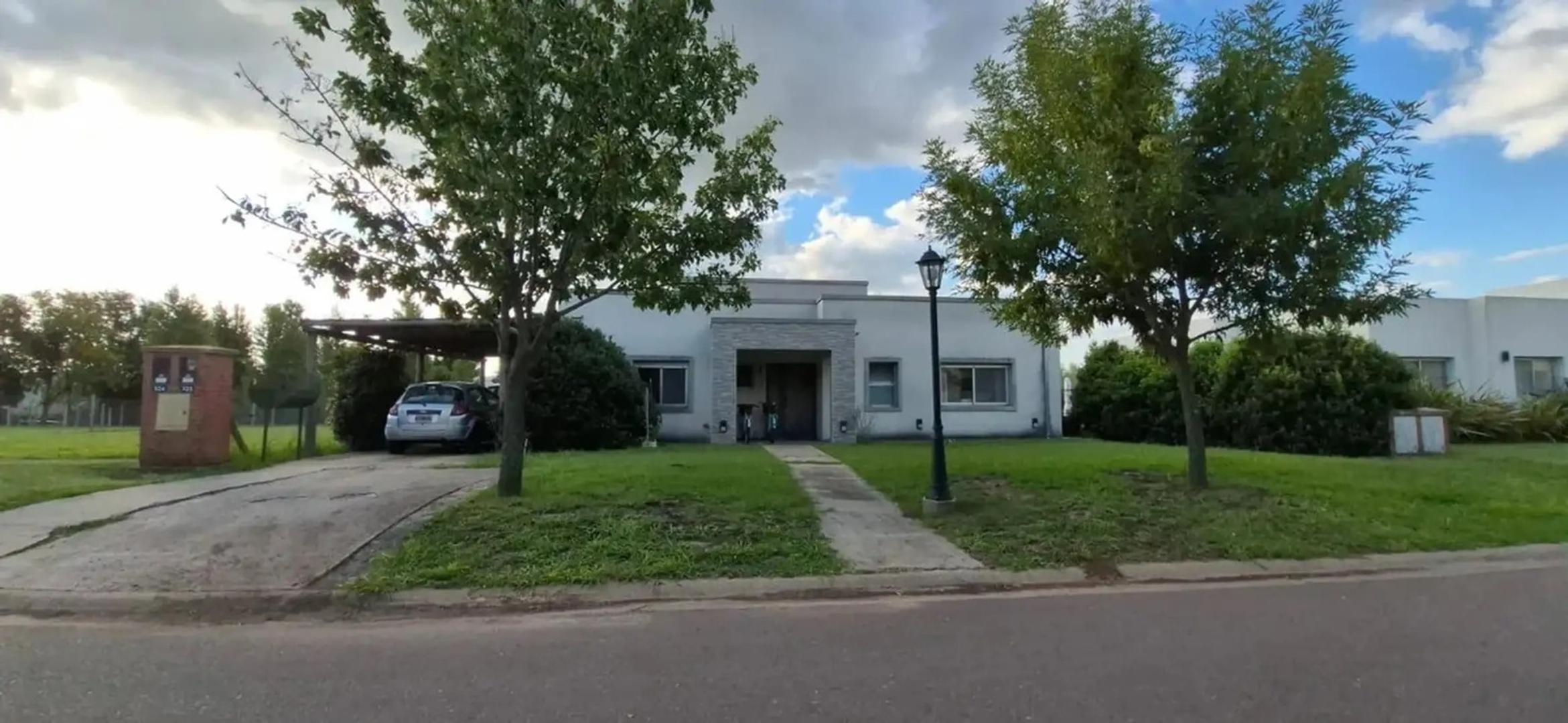 Chazarreta Y Av Parque 300