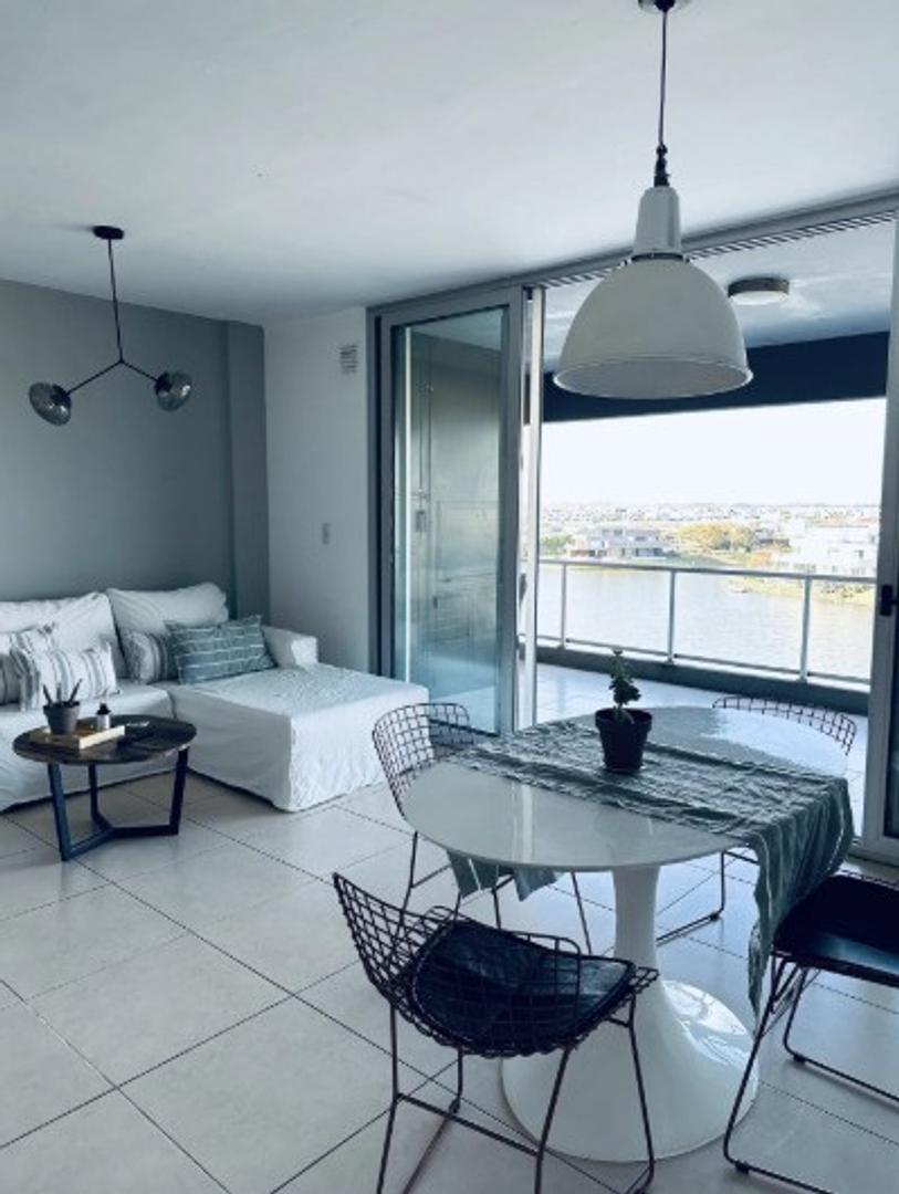 Departamento en Alquiler con 1 cocheras