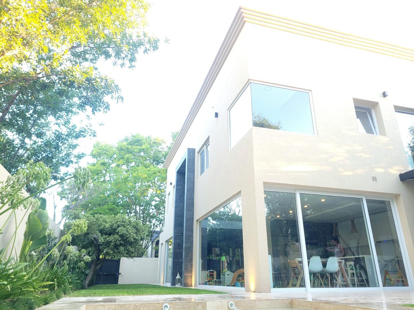 Casa en Alquiler en Acassuso El Cano  /  Rio, USD 5.500