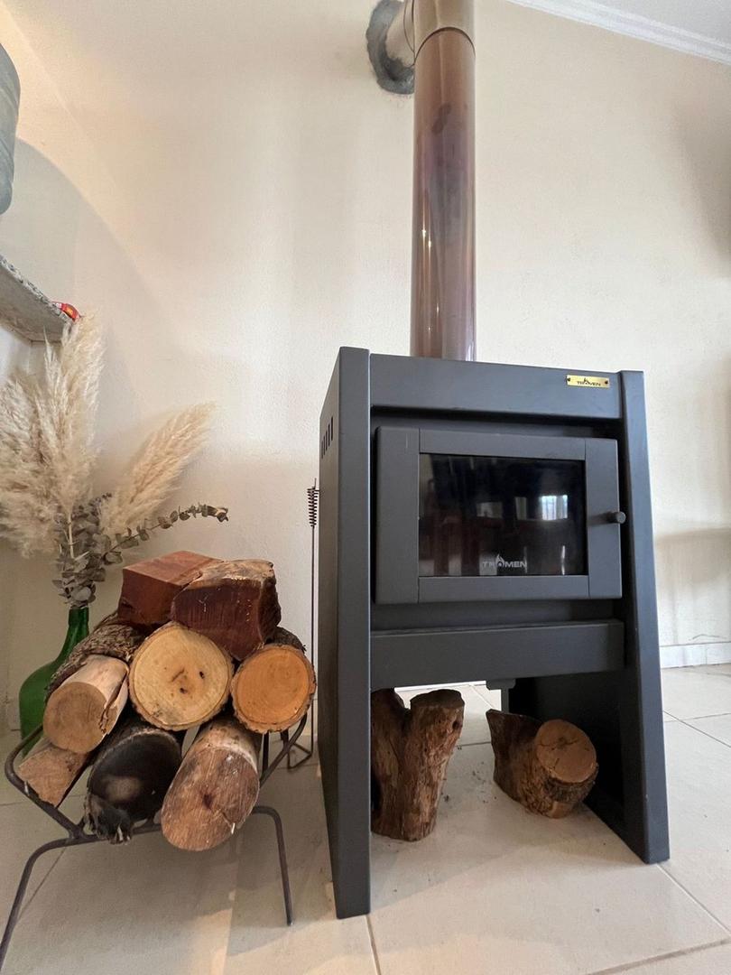 SE VENDE CASA DOS DORMITORIOS Y PILETA EN TANTI