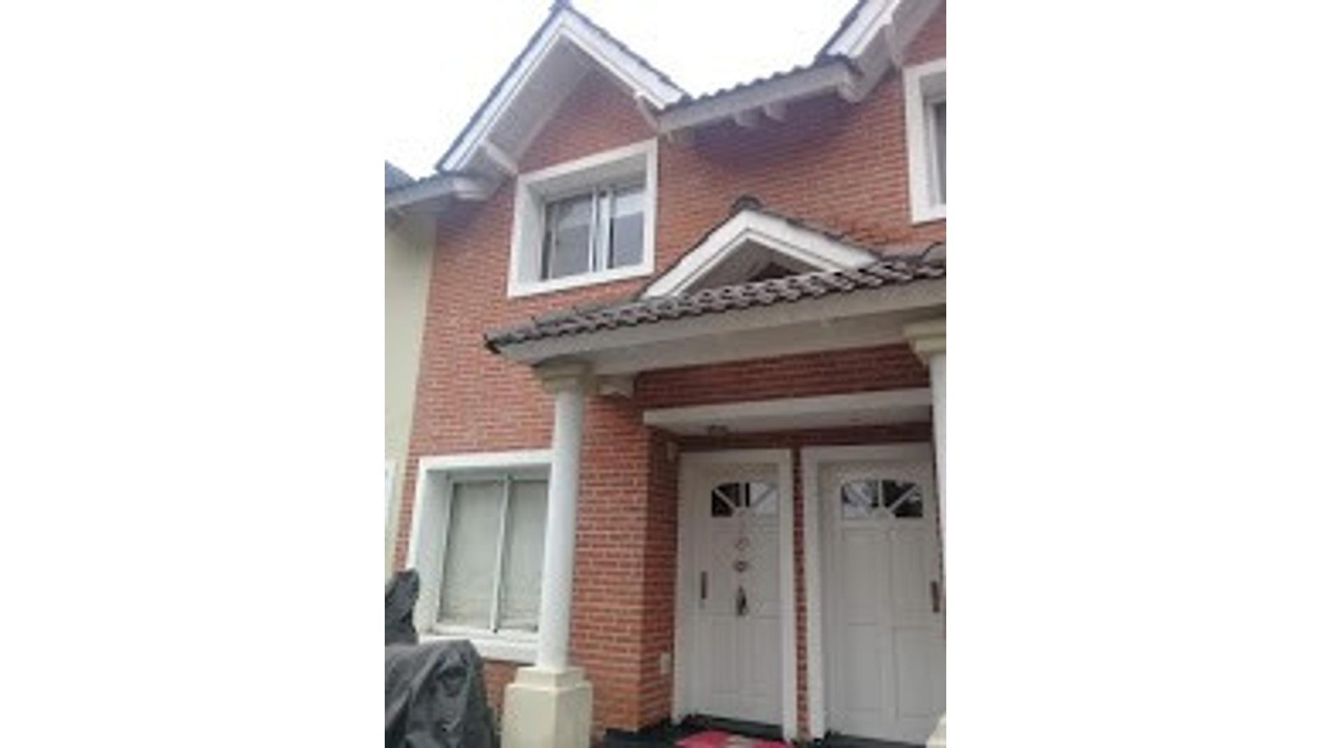 Barrio Cerrado Maria del Parque. Duplex en alquiler