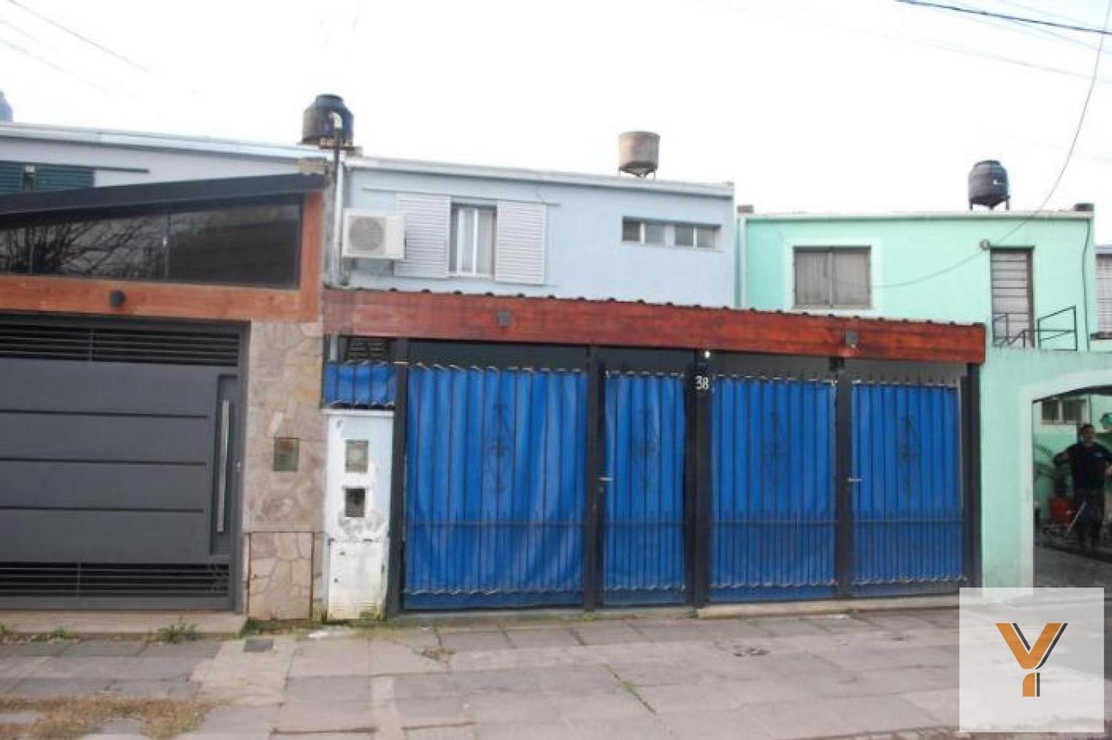 Casa en venta - 3 Dormitorios 2 Baños - 115Mts2 - Berisso