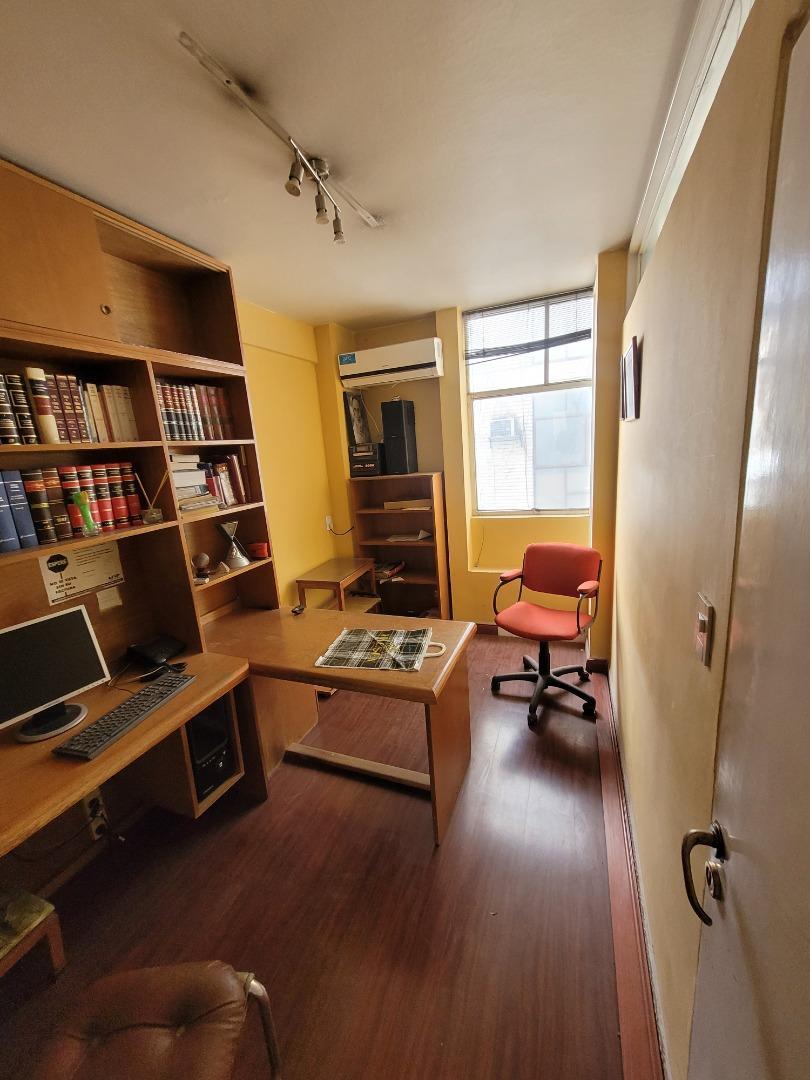 VENDO OFICINA FRENTE TRIBUNALES