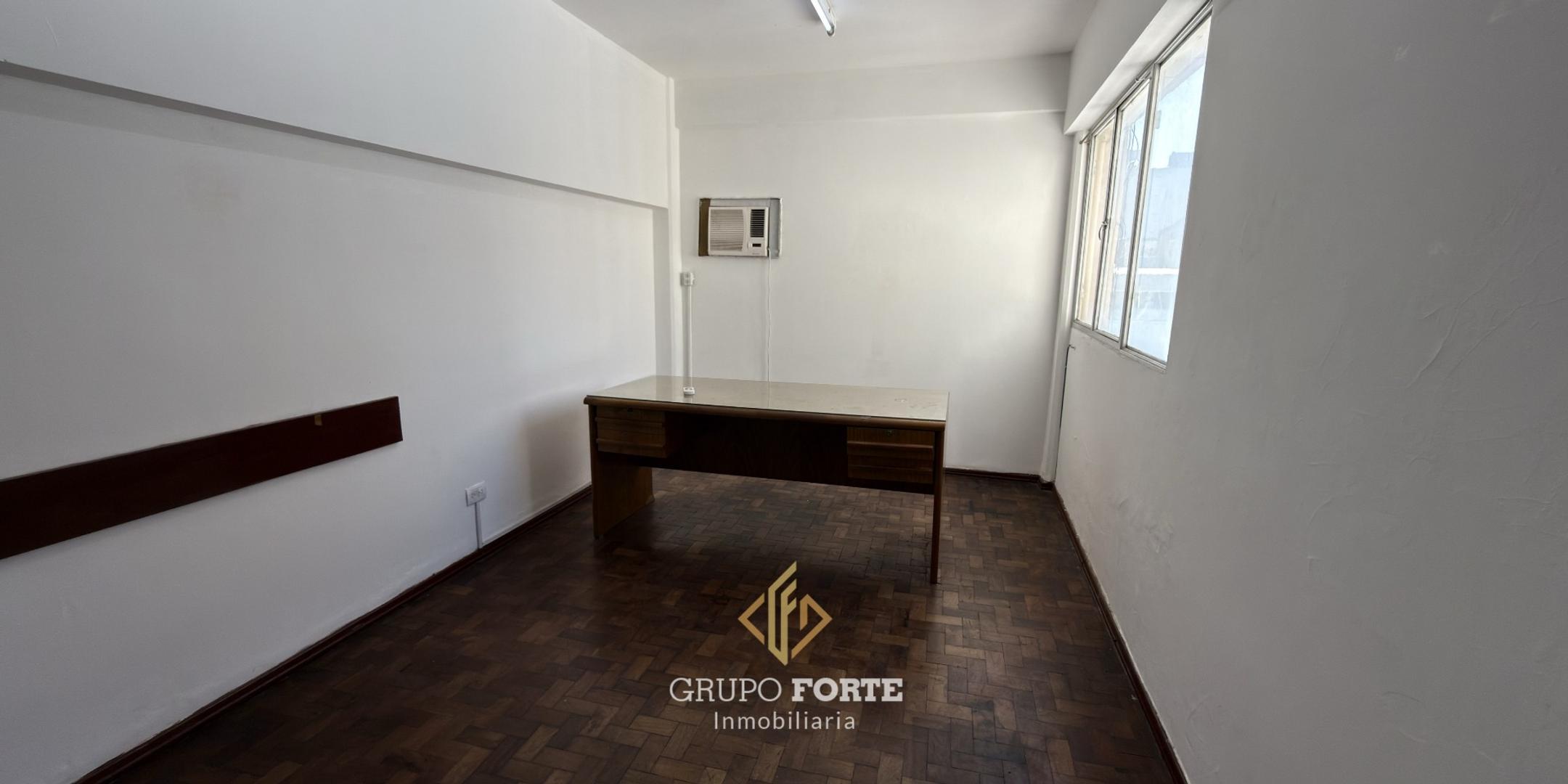 Oficina en Alquiler en Centro, $ 420.000