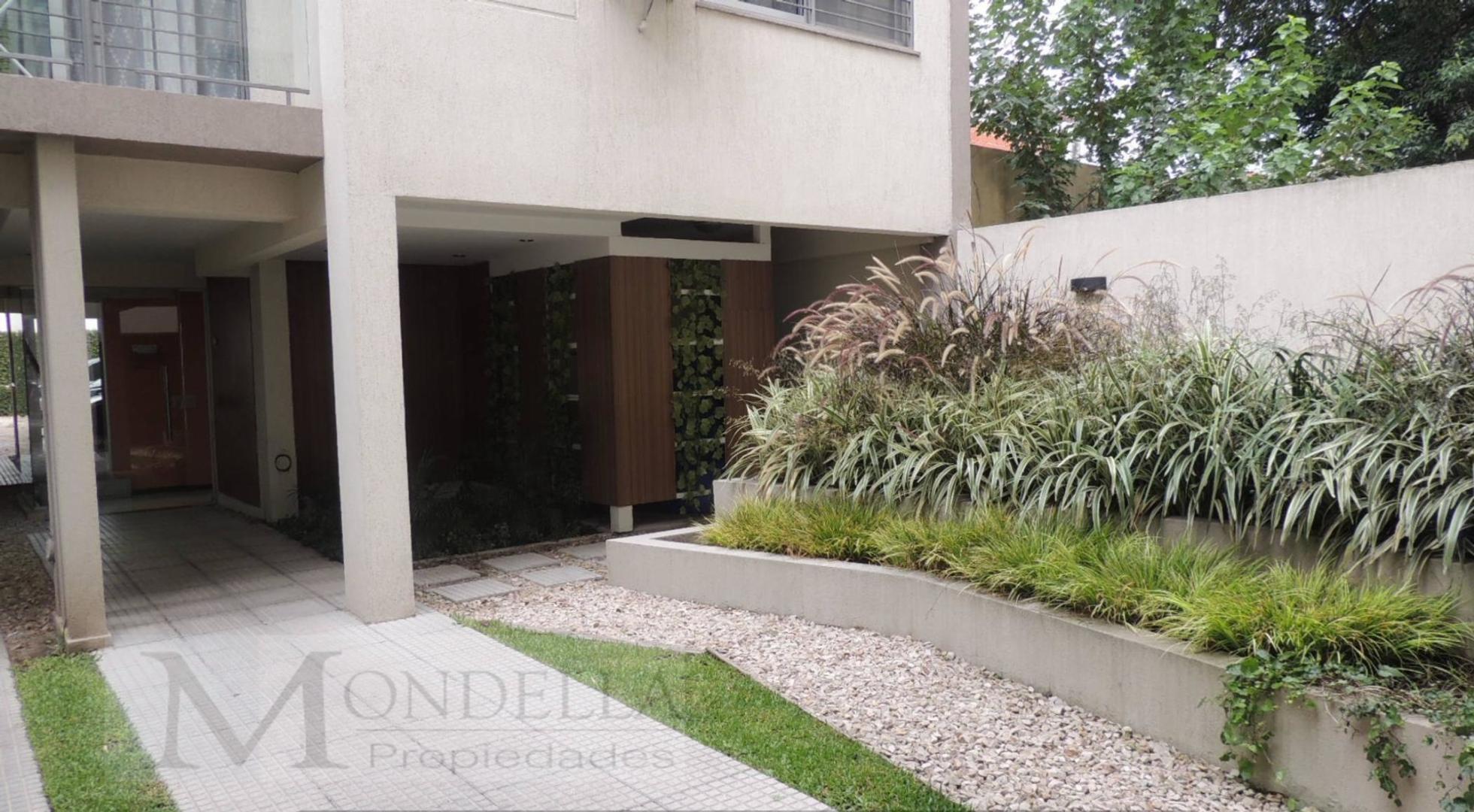 SE VENDE MUY BUEN DEPARTAMENTO DE 2 AMB EN MORON