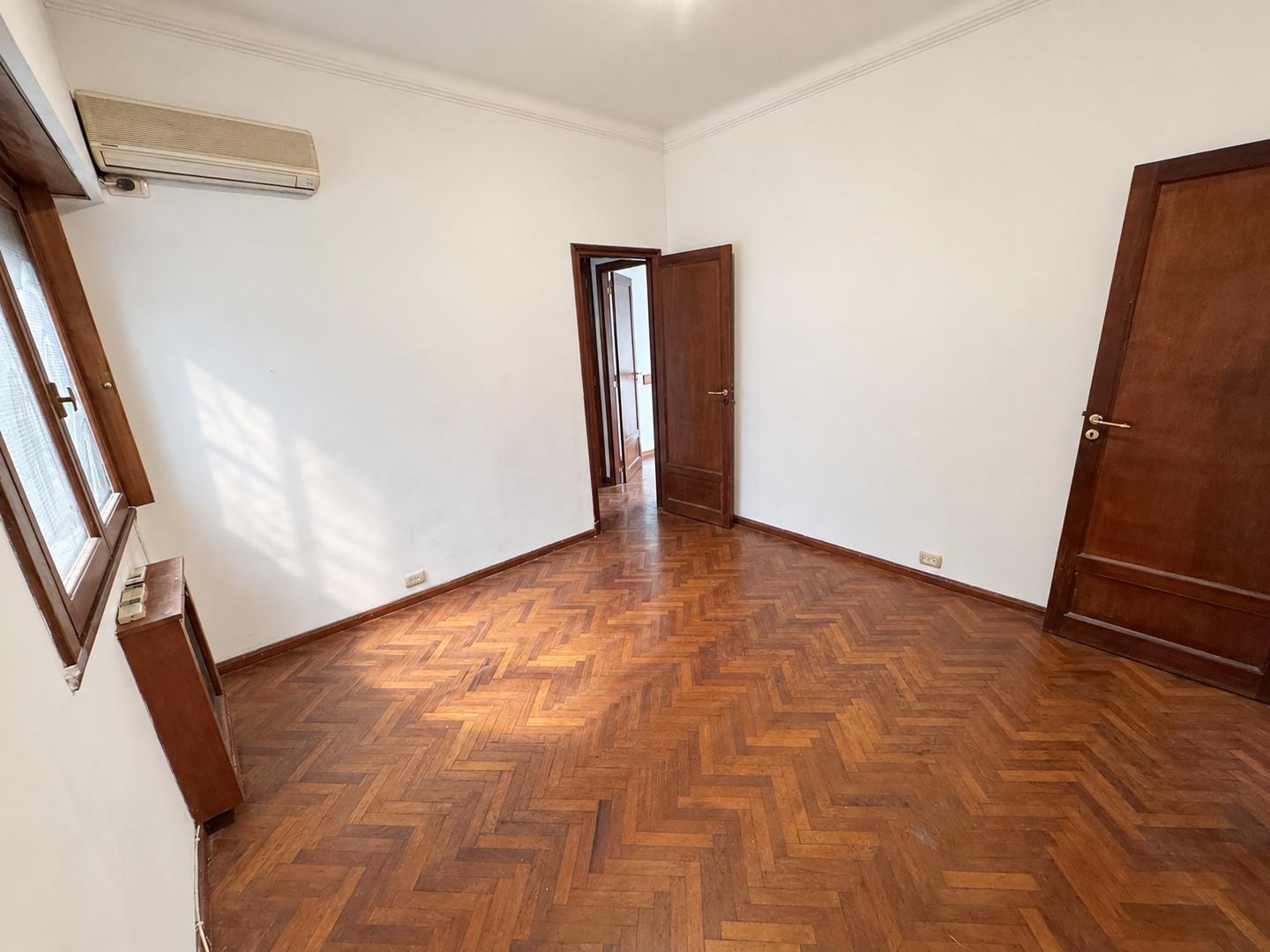 Departamento 5 ambientes con 2 baños