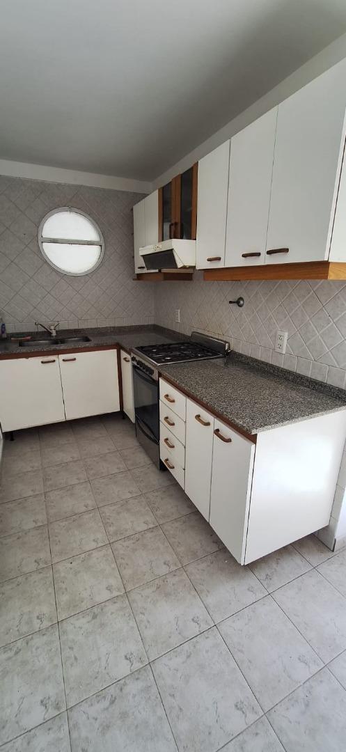 ALQUILER DEPTO TRES AMBIENTES CON COCHERA SAN MARTIN