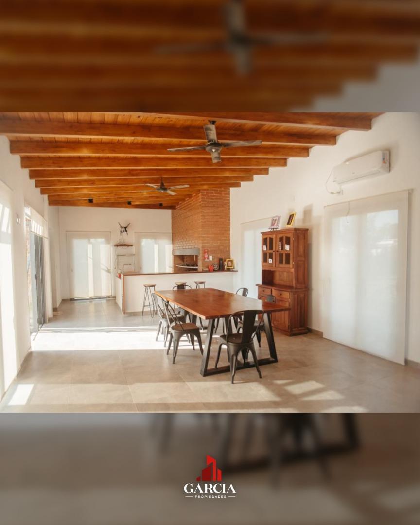 VENDE CASA EN BARRIO PRIVADO SANTA TERESITA CLUB DE CAMPO