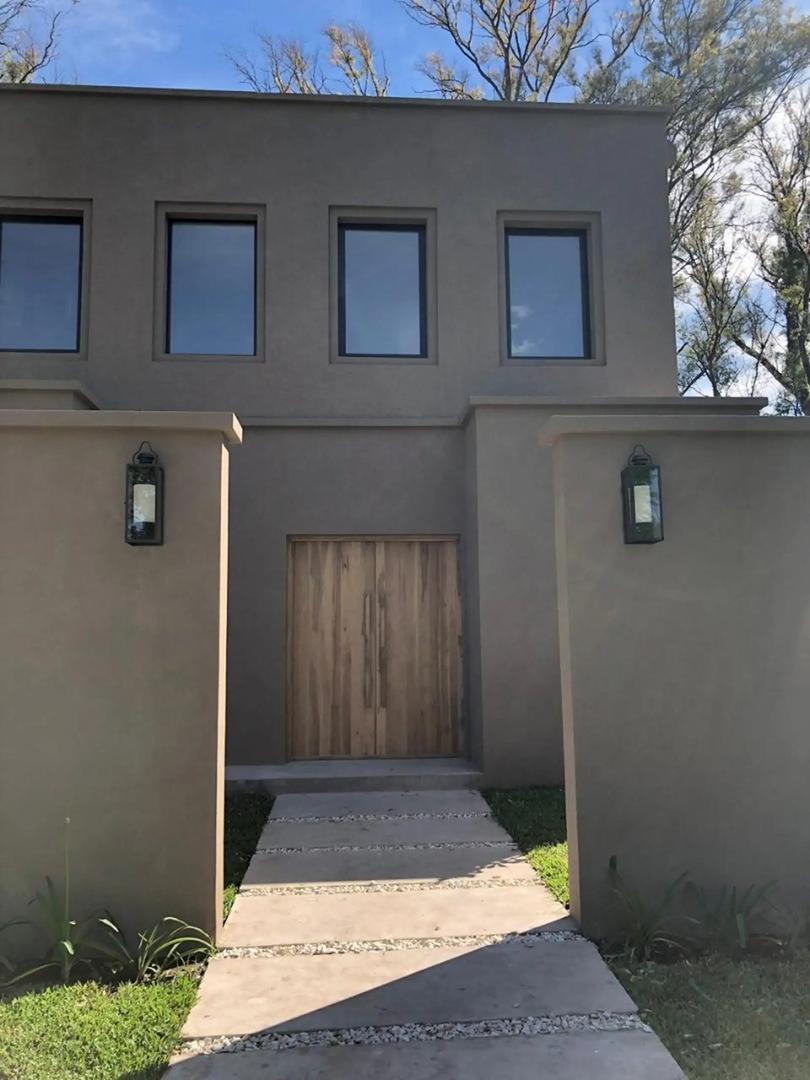 Casa en Venta en Bella Vista, USD 420.000