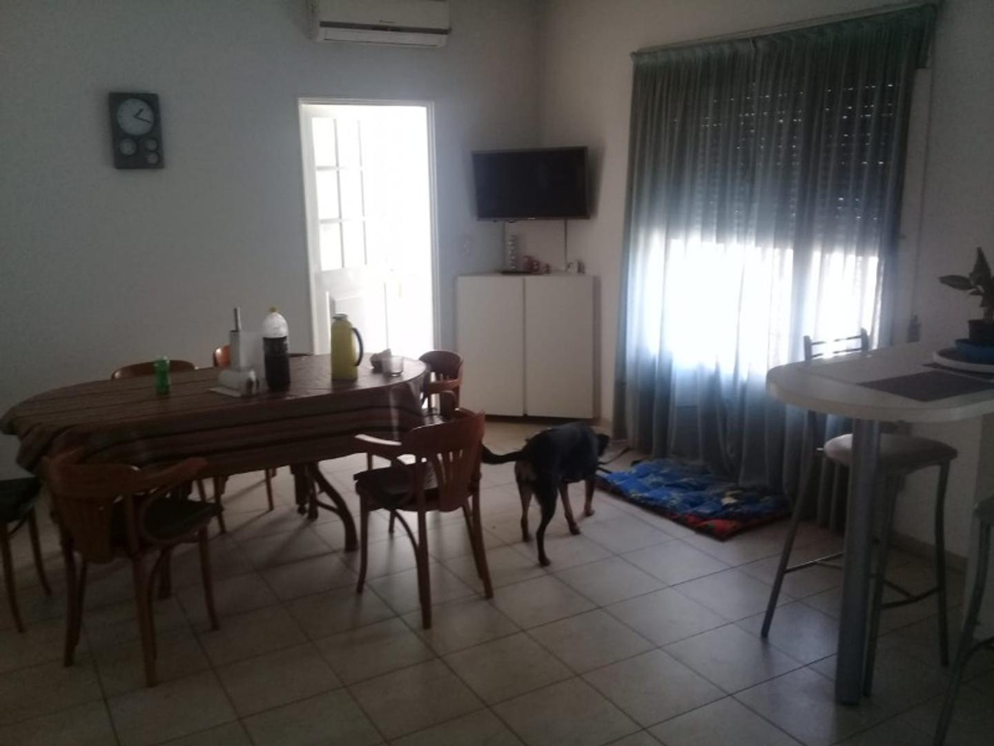 EXCELENTE CASA 4 AMBIENTES EN RAMOS MEJIA