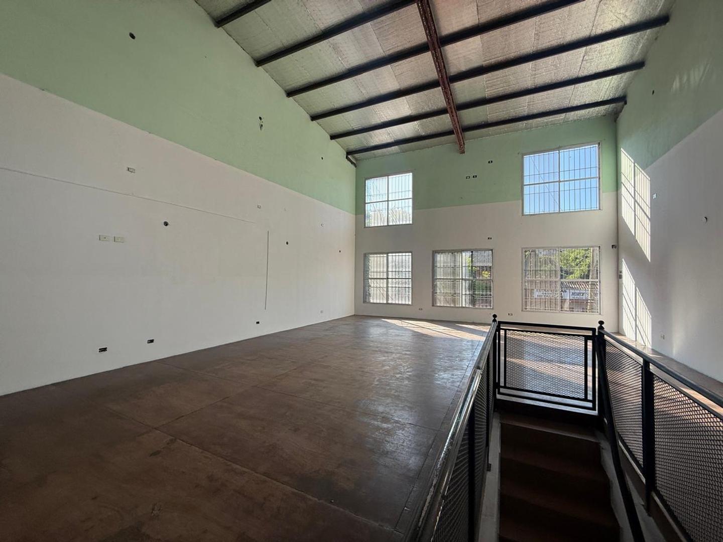 Local en Alquiler en San Miguel, $ 1.200.000