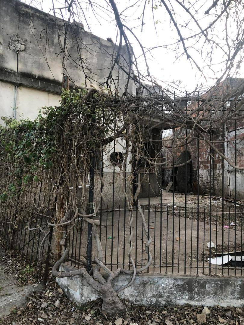 Reconquista 3808 , Piso --