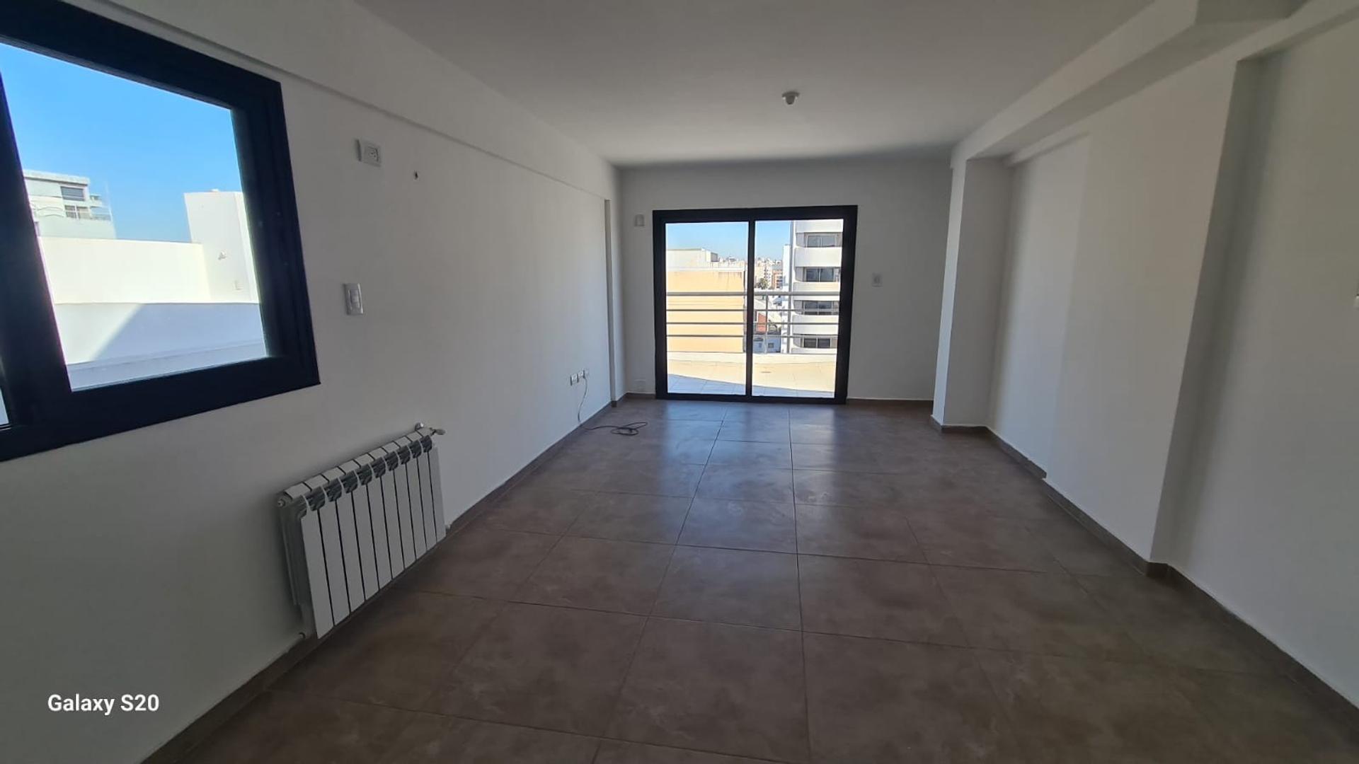 General Deheza 100, Piso 7