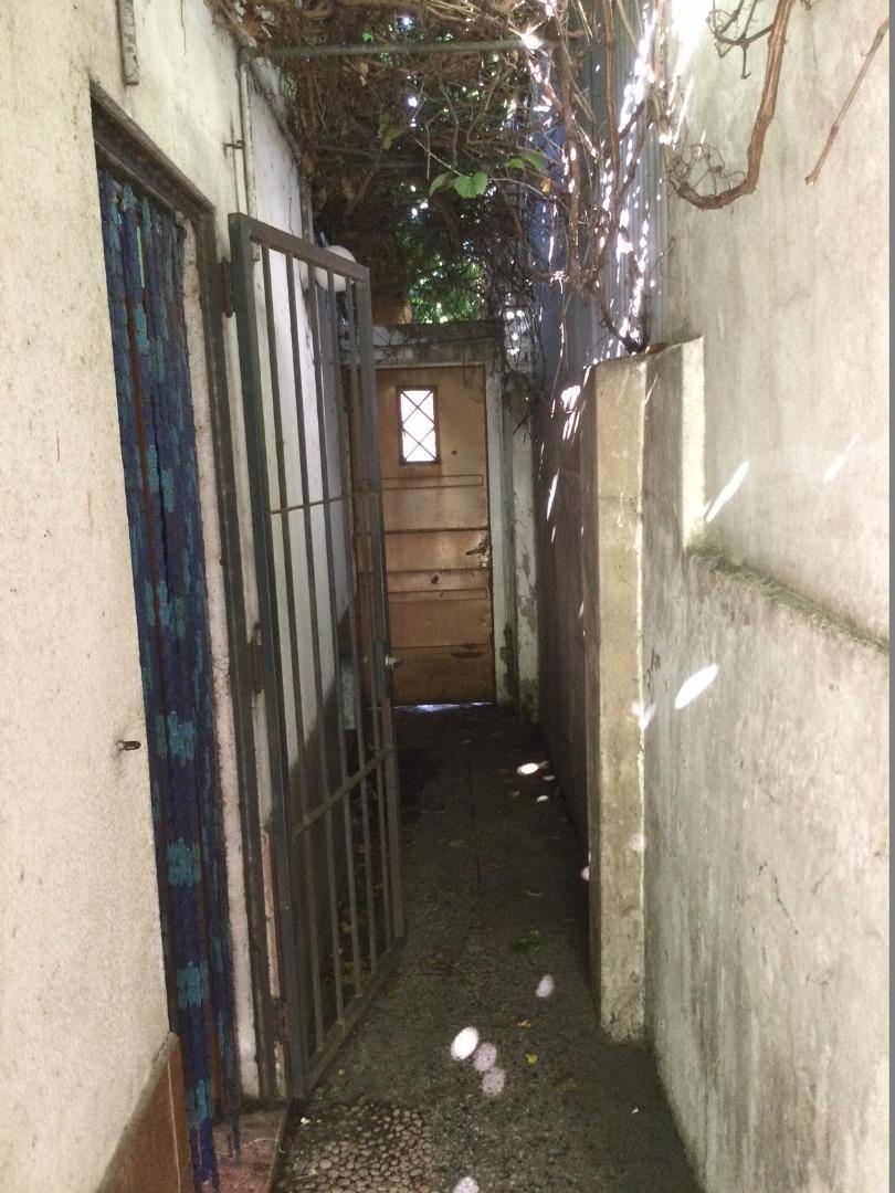 VENTA CASA 3 AMBIENTES CON FONDO APTO CRÉDITO BANFIELD